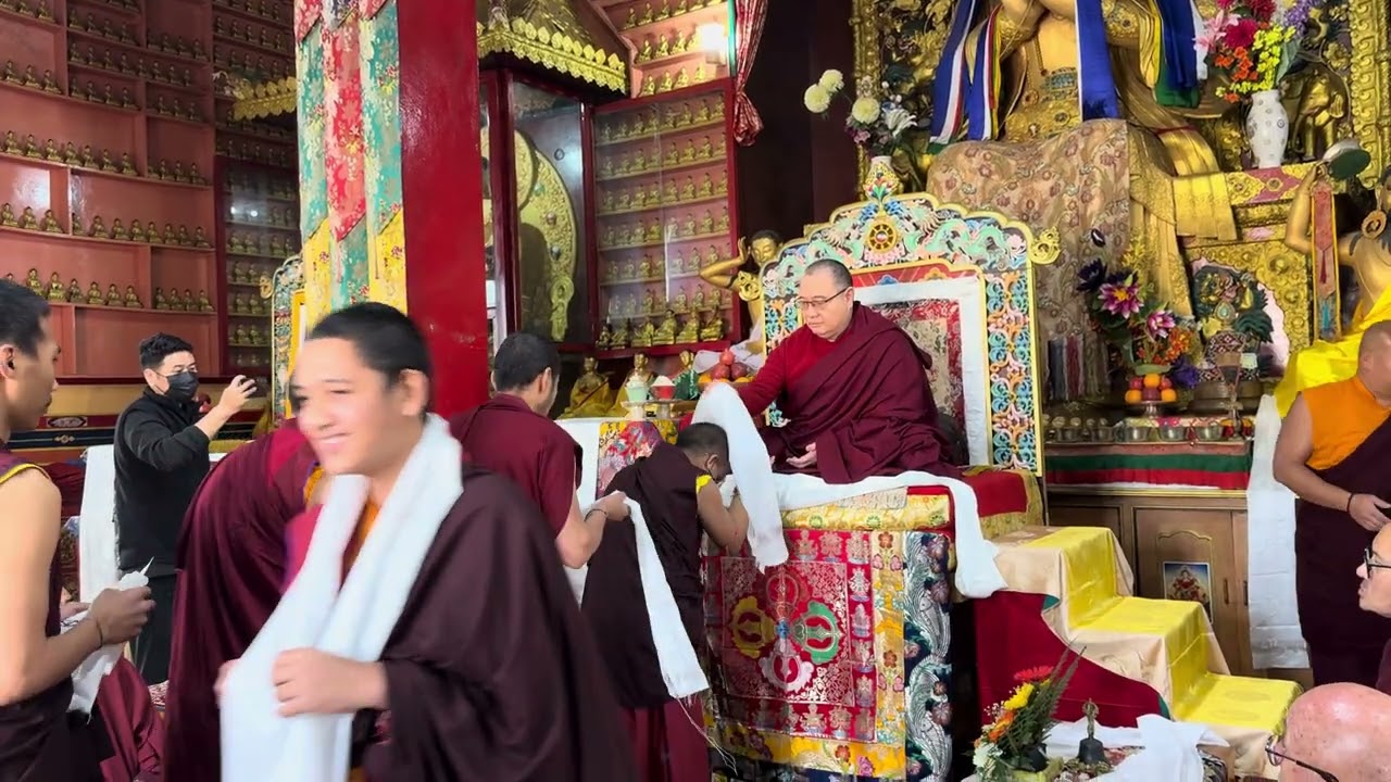Kyabje Shechen Rabjam Rinpoche has visited  recent visit to Pal Dhechen Choekhor Ling Drukpa Kagyu