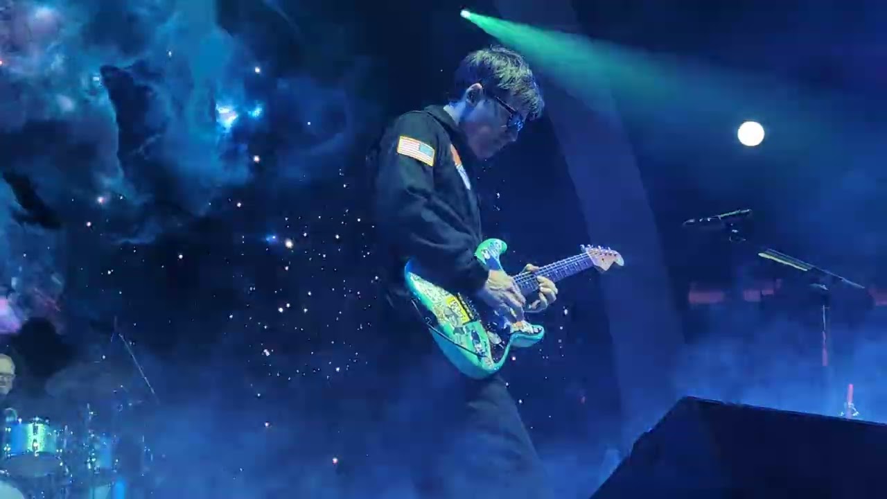 Weezer - Across The Sea (live Madison Square Garden, NYC - 9/11/2024)