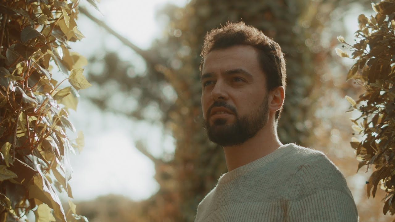 Ufuk &Ccedil;alışkan - D&uuml;ğme