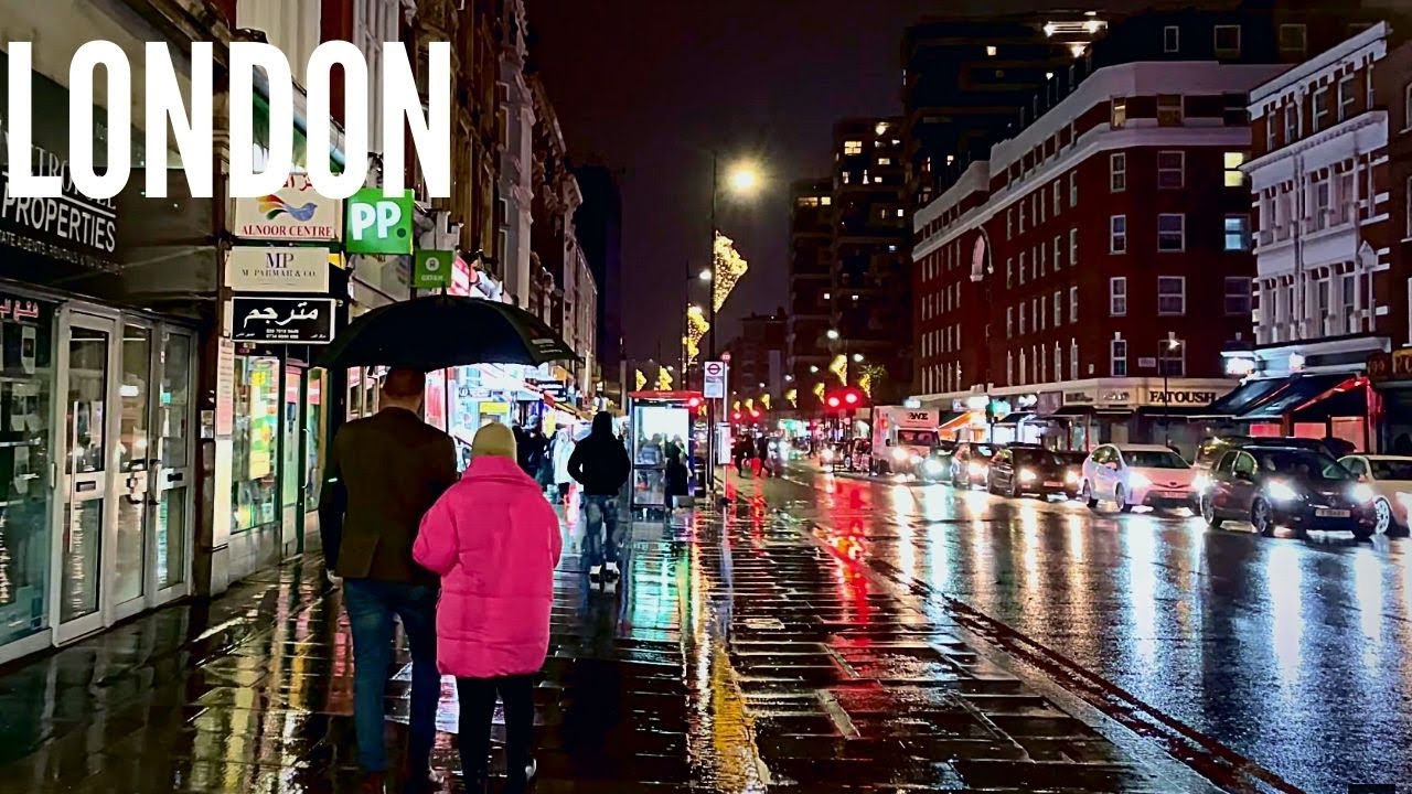 Magical Christmas Rain Walk: 4K HDR Virtual Tour of Oxford St & St Christopher's Place