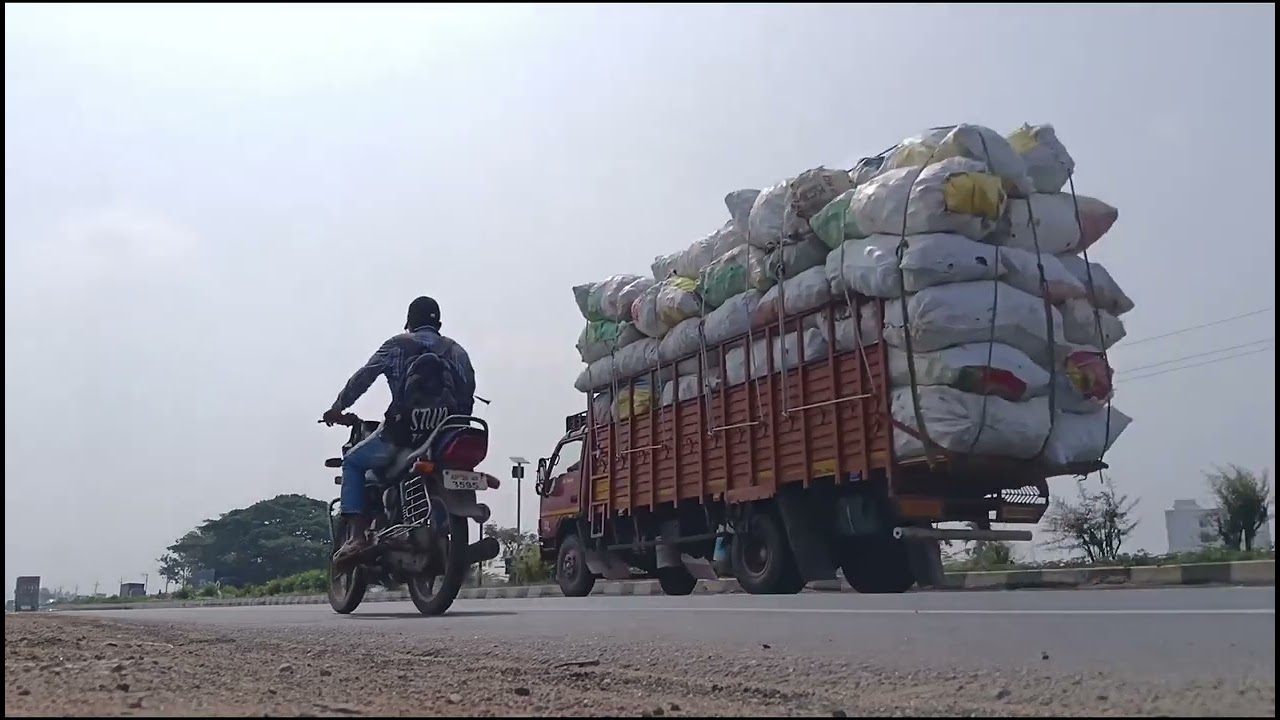 Heavy Load Truck Passing 🚚⚡