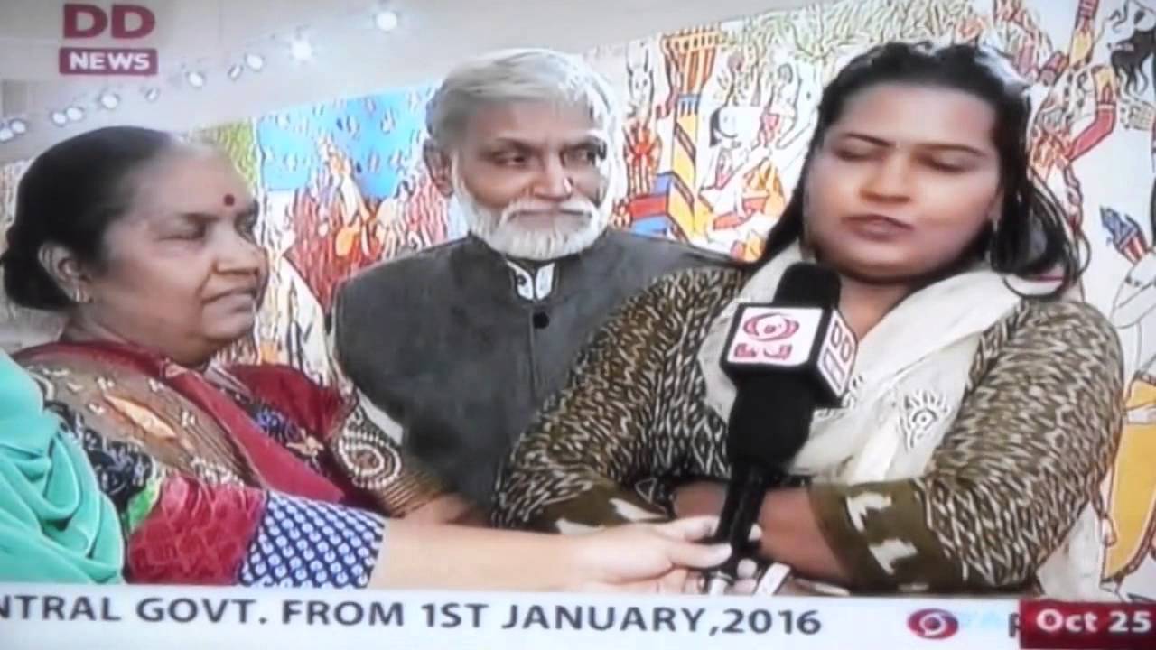 DD- News - Good News India- 25-10-2015-55 meter long Ramayan Scroll Painting #tranding