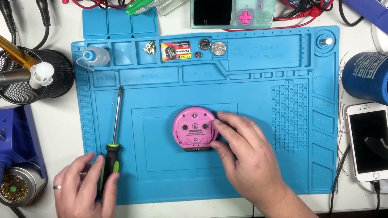 Replacing batteries in ThermoWorks DOT® alarm thermometer