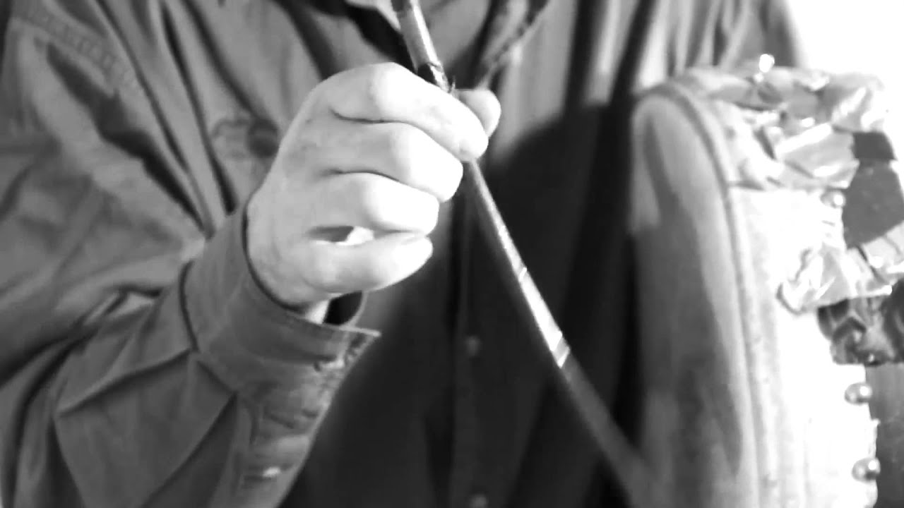 16. Pipe Slide: Rónán Ó Snodaigh - Bodhrán Classes