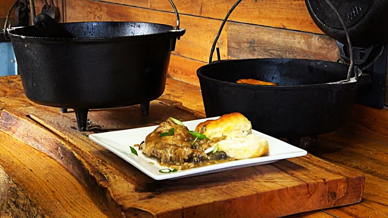 DUTCH OVEN MASTER CLASS - Smother Fried Rabbit