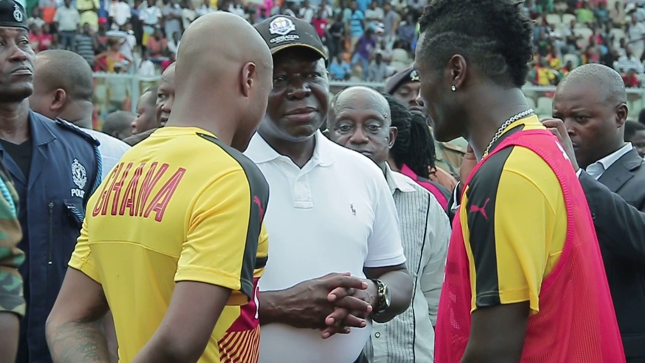 OTUMFUO OSEI TUTU ADVICES ASAMOAH GYAN & DEDE AYEW OVER CAPTAINCY SAGA