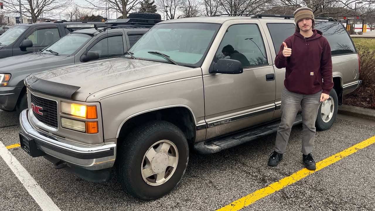 1999 GMC Suburban | Can You Still Get a Good Car For Under 5k? (Road Trip)