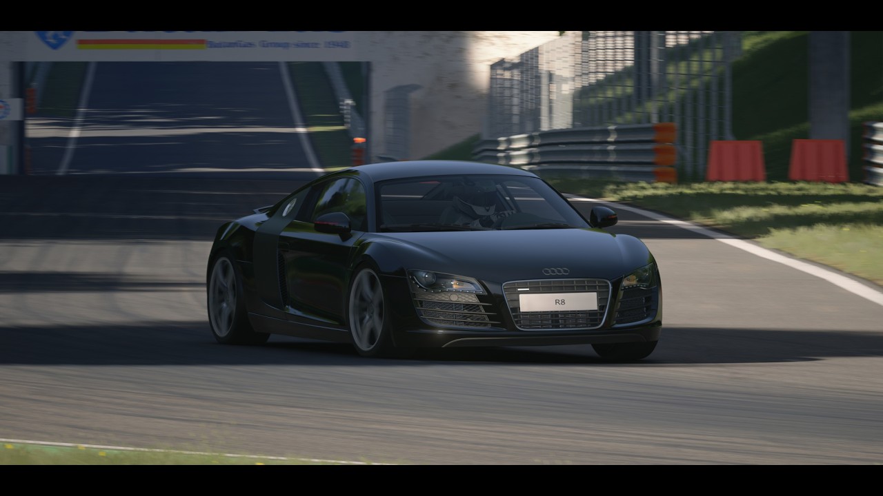 Assetto Corsa Audi 4.2 R8 V8 on Monza