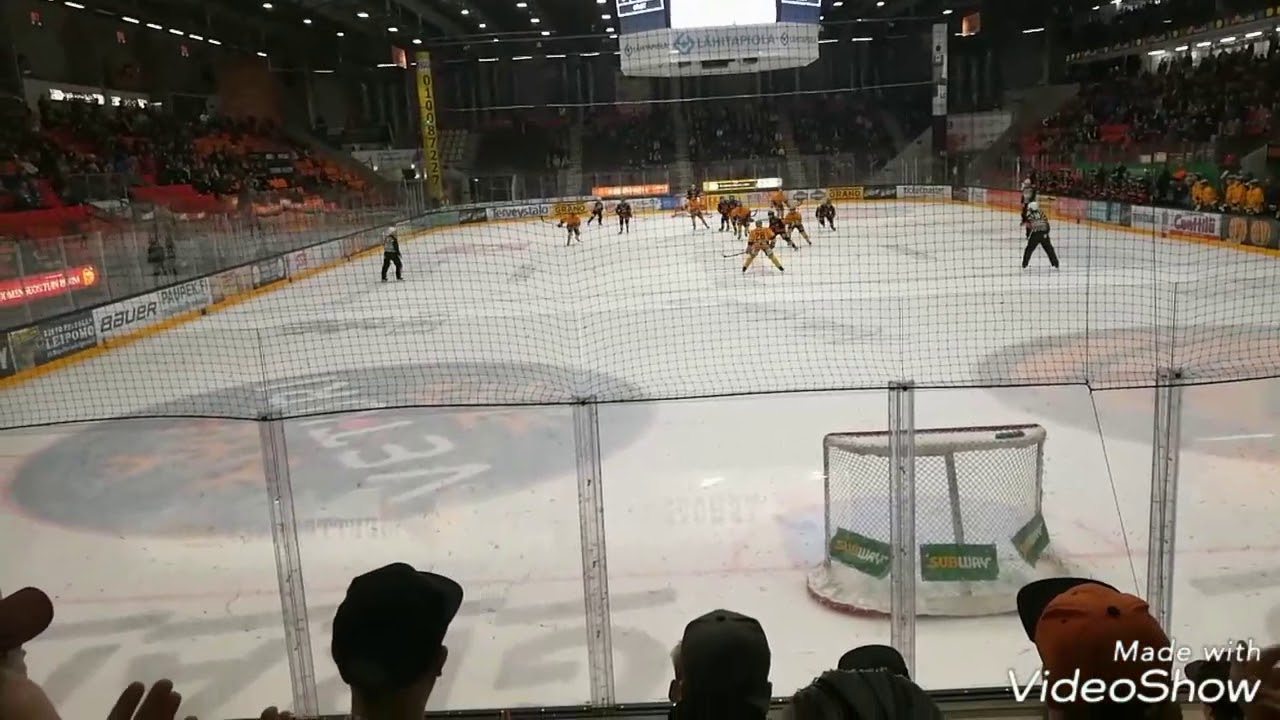 KooKoo - Lukko 23.9.2017 // KooKoo kannattajat kiittävät joukkuetta