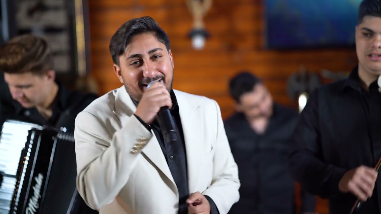 Daniel Ionita - Am vazut oameni bogati | LIVE 2025 | ✅ Cover