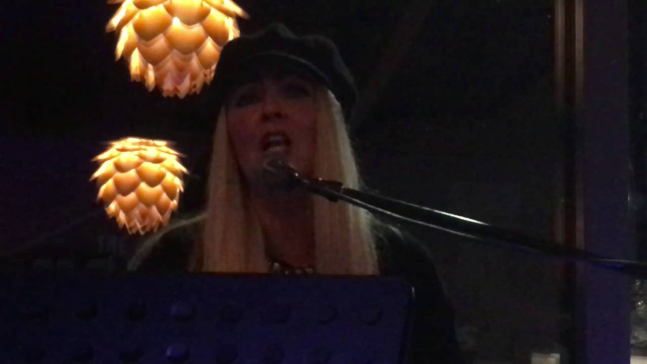 Zoe Jackson Piano Vocal Entertainer! ♫