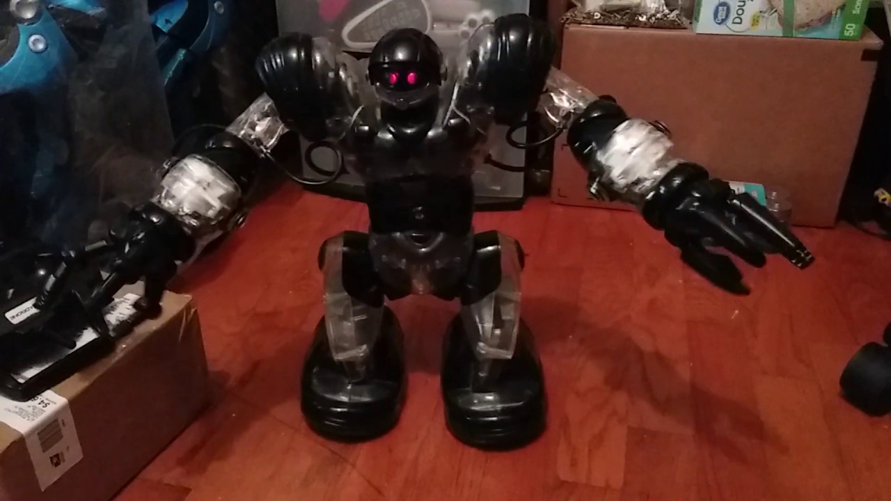 Robosapien & Bootleg Dance Demos Part 1