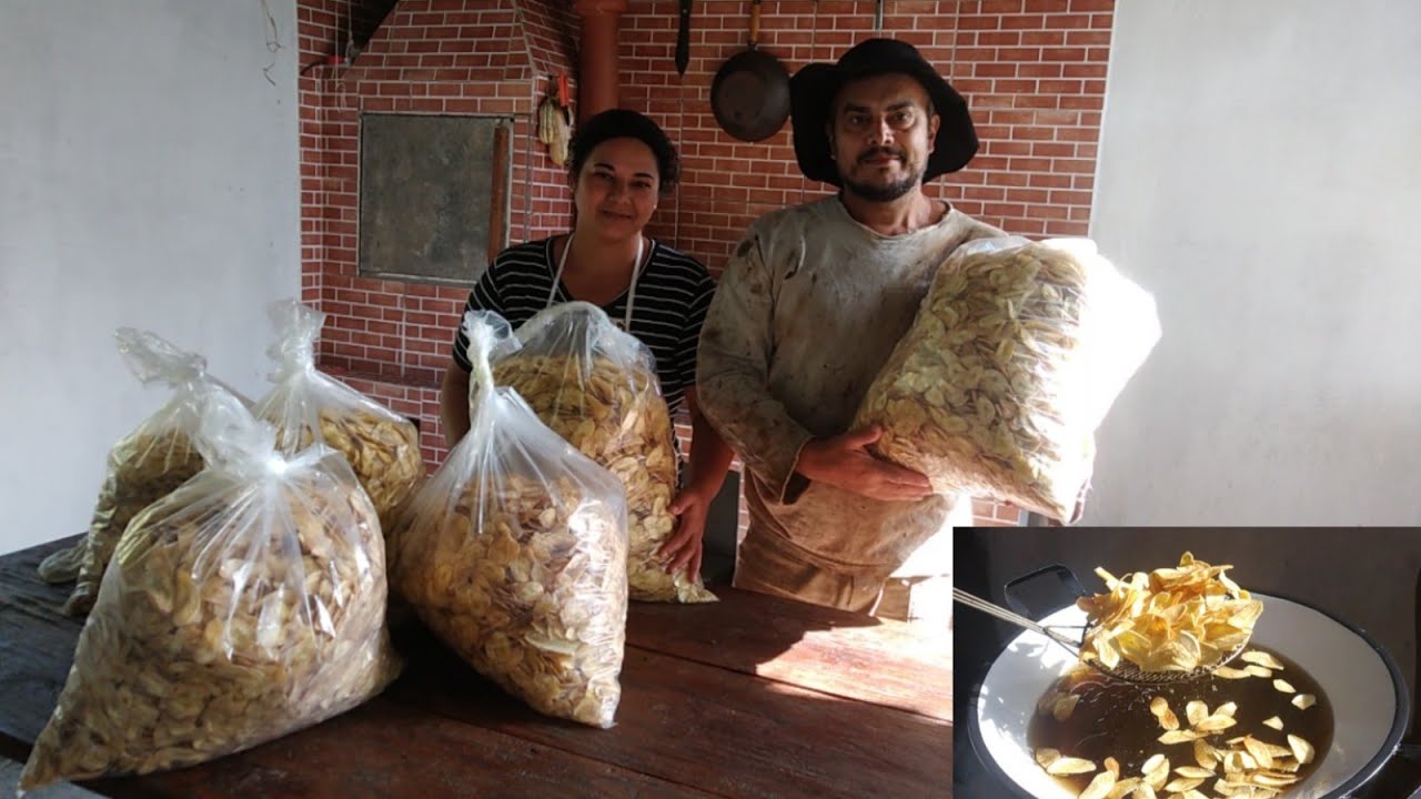 fazendo banana Chips vejam o vídeo caipira do vale