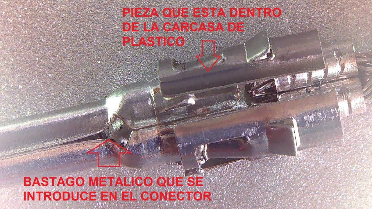 Interior conector MC4 placas solares.