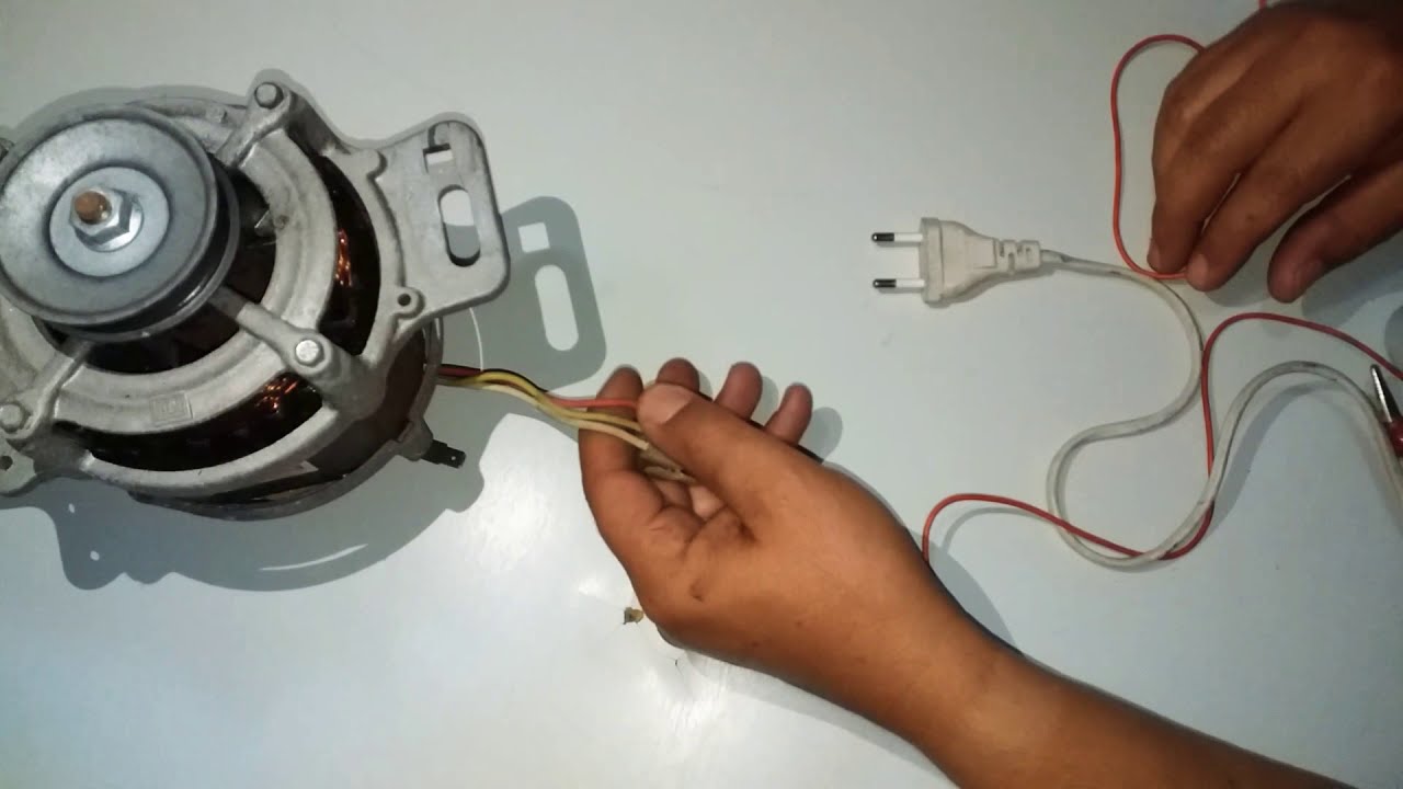 Testando motor de máquina de lavar roupas.