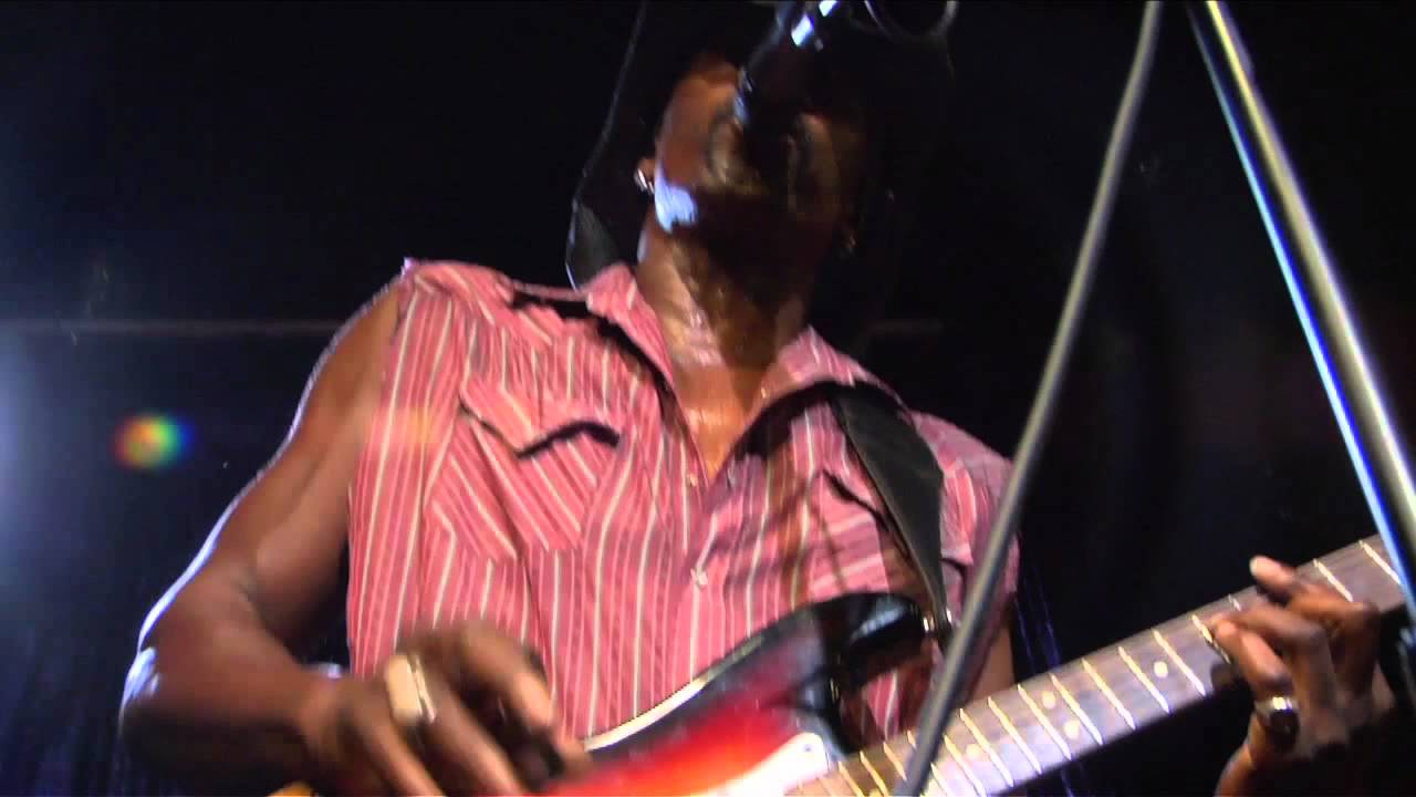 Dennis Jones 