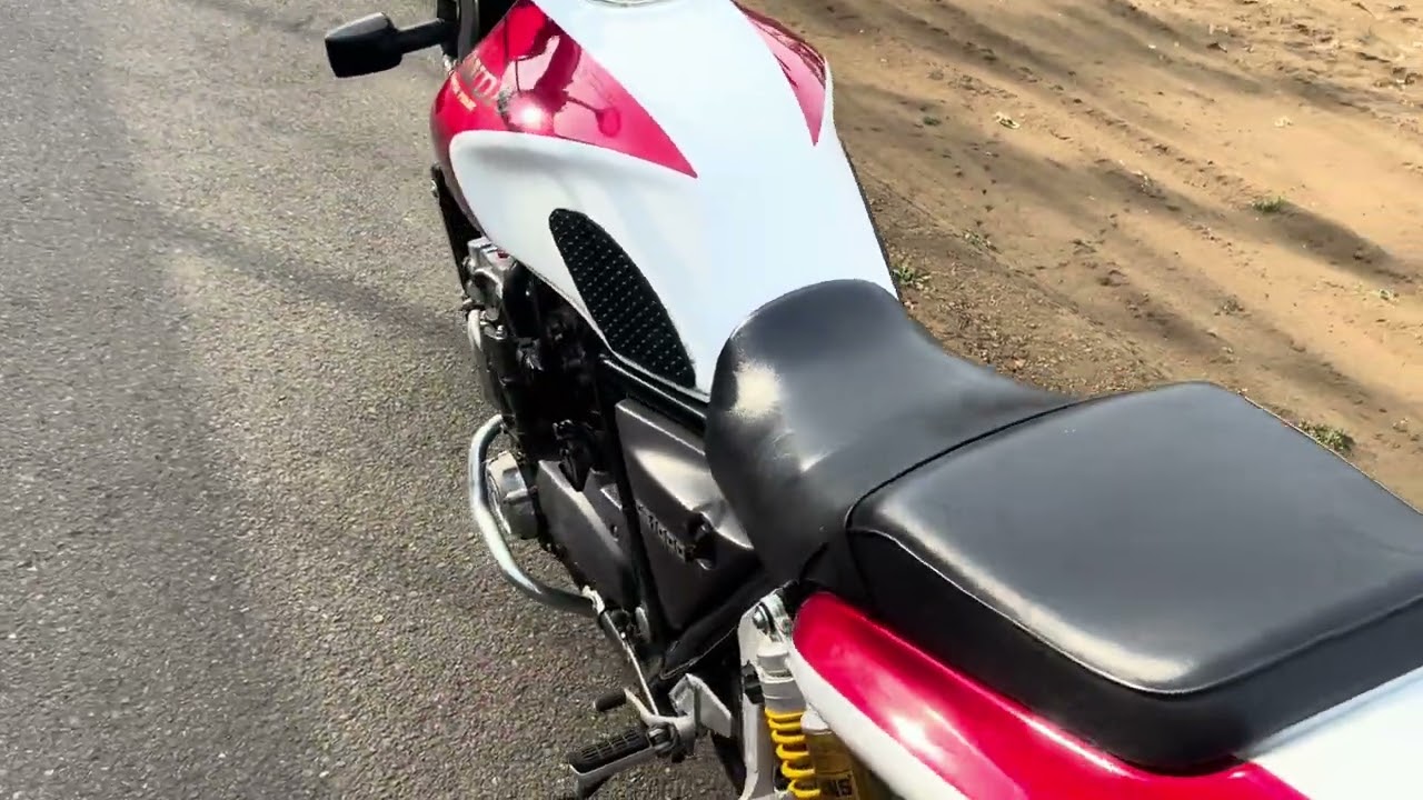 CB1000SF