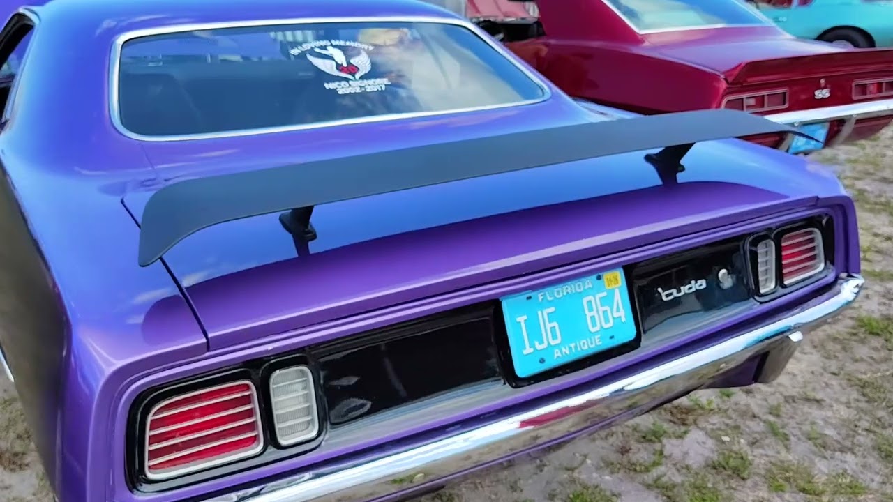 71 Barracuda recreation of 71 Plum Crazy Cuda, 440, 11:1 compression, 4:10 gear, 727, FOR SALE $70k