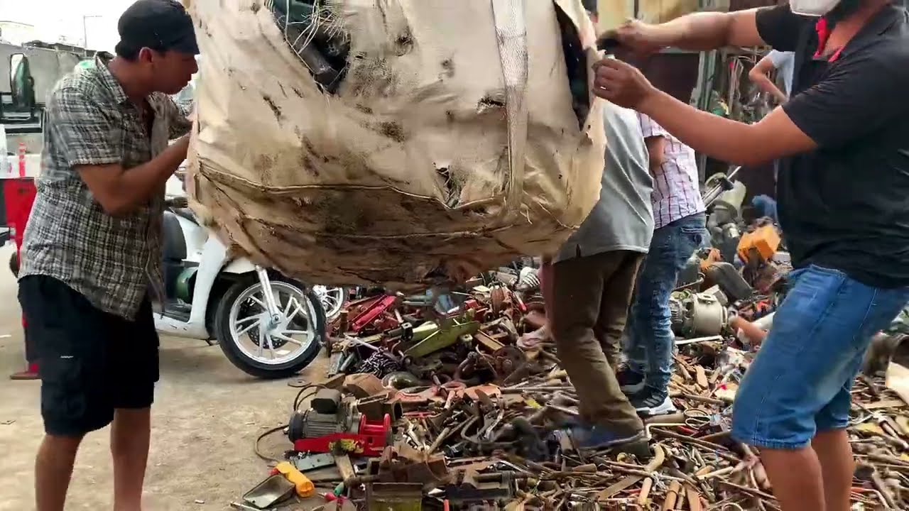 HÀNG NHẬT BÃI tp hcm - hàng mới về bãi nhiều đồ cân ký tính tiền
