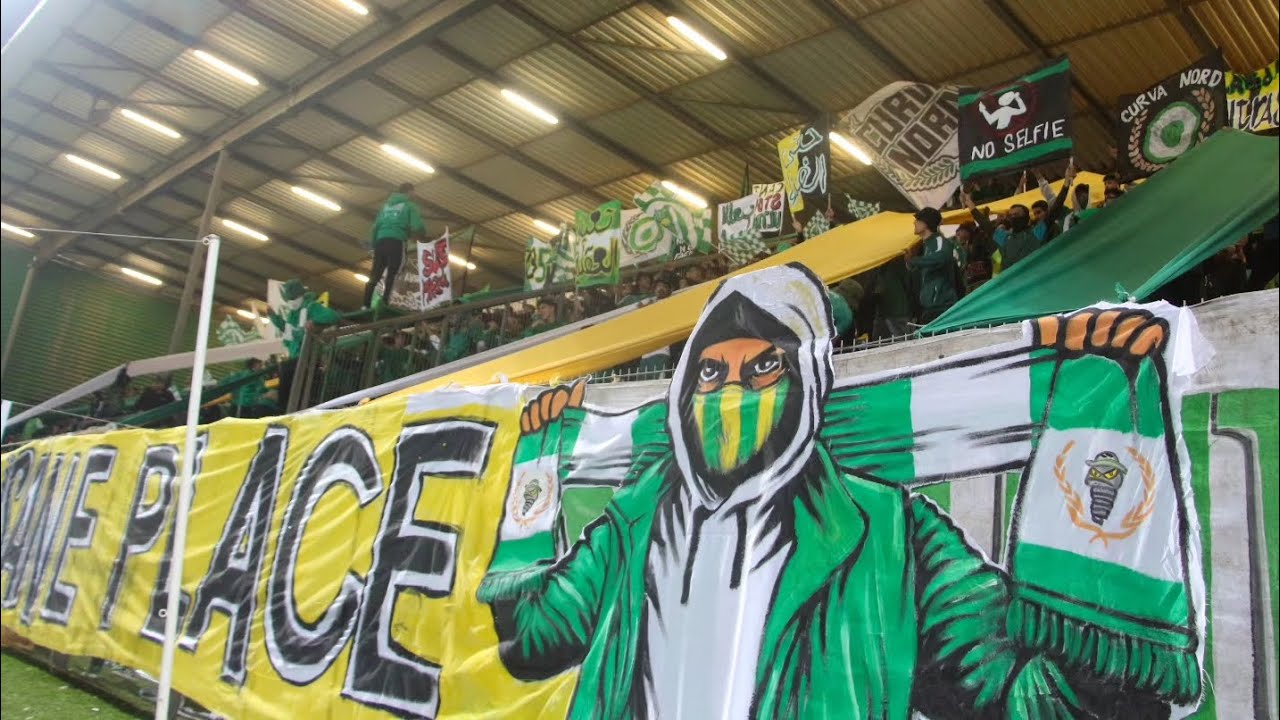 التراس كاربونيرا Ultras Carboniera [ جانب من تجهيزات و حضور المجموعة لمباراة الهلال ]