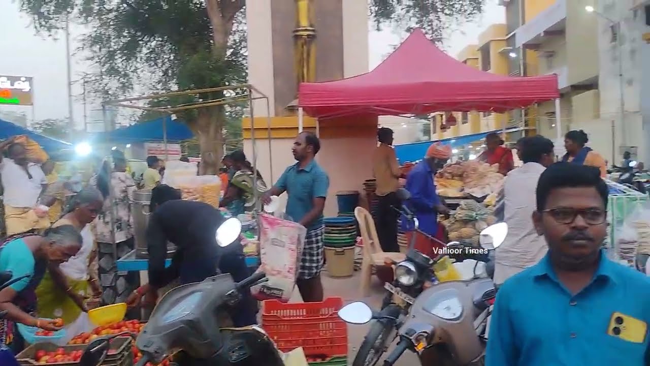 New Friday Market Vallioor Evening view