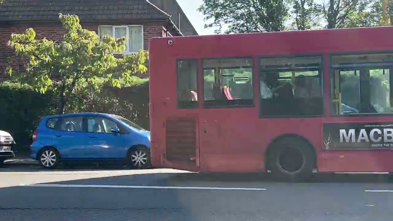 ADL Enviro200 Transport UK 8584 YX62DBU Route 367 West Croydon (Again)