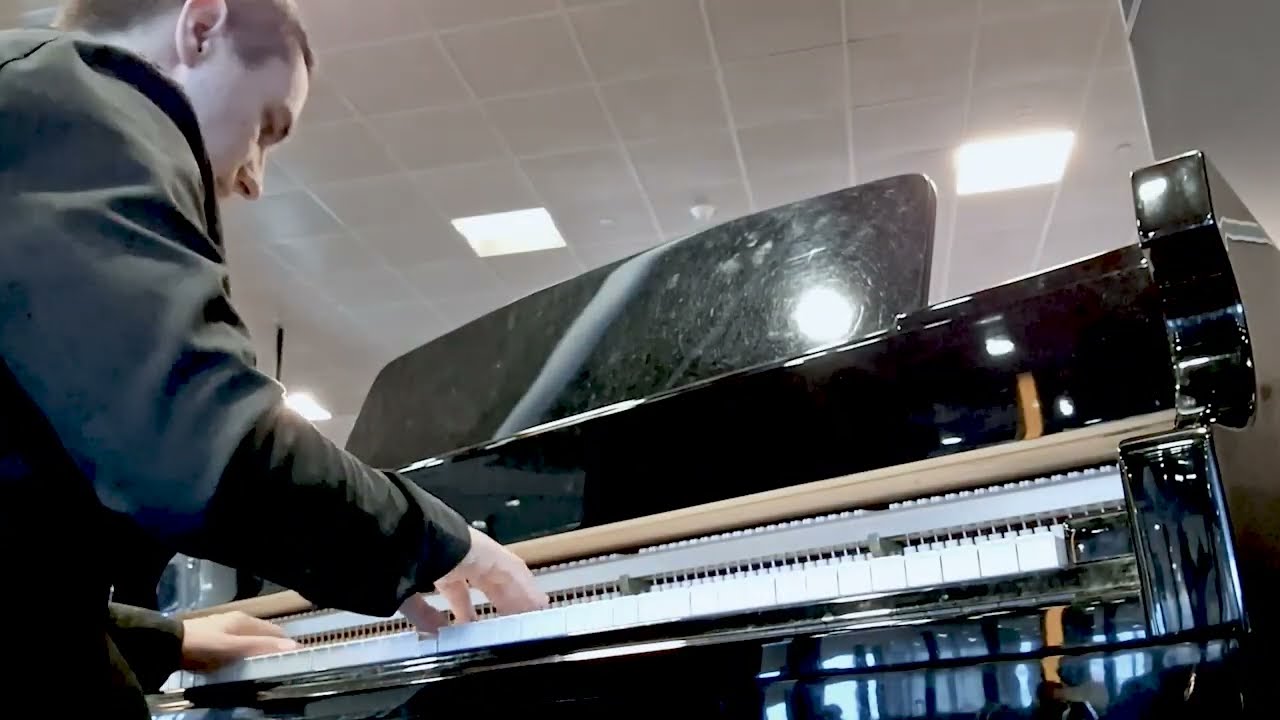 Solo Piano at Singapore Airport