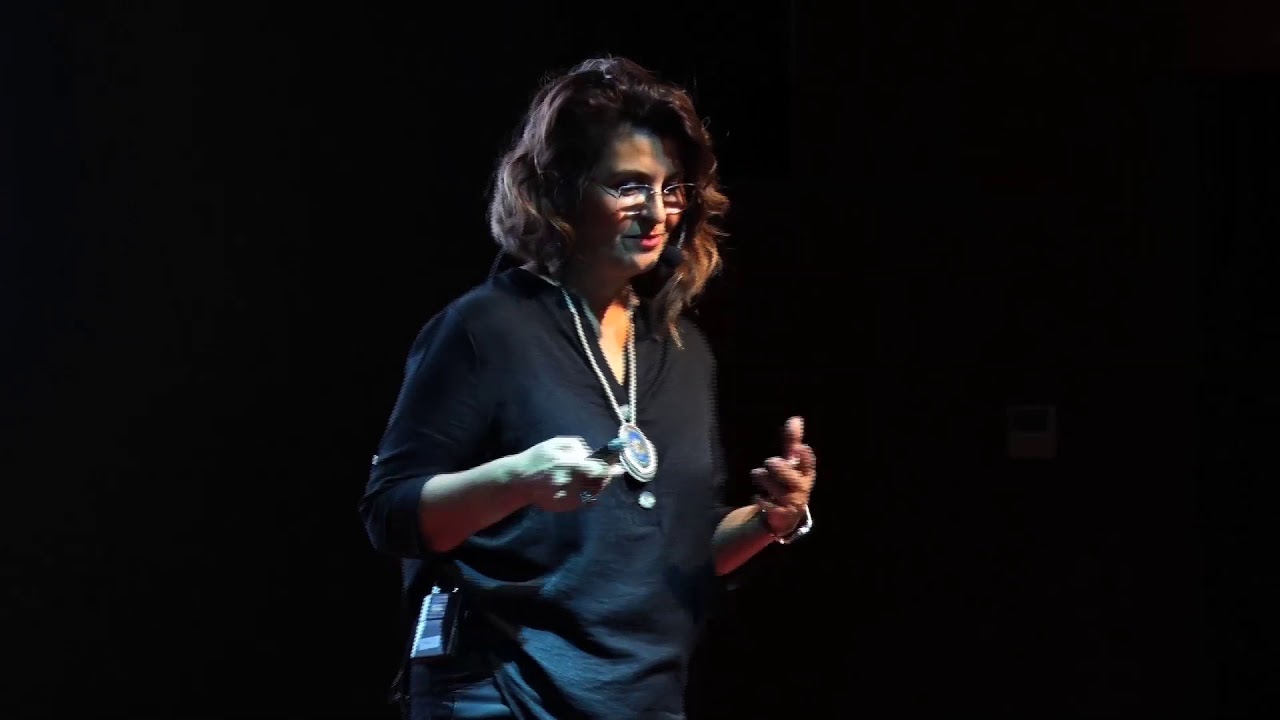 ''Bir külah çekirdek'' | Hülya AKKAYA | TEDxBeyMahallesi