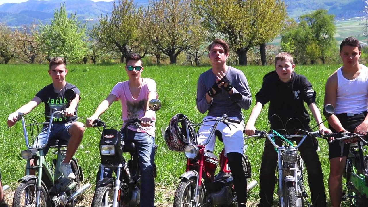 pr1mus - töfflibuebe (mit sankt gucci)