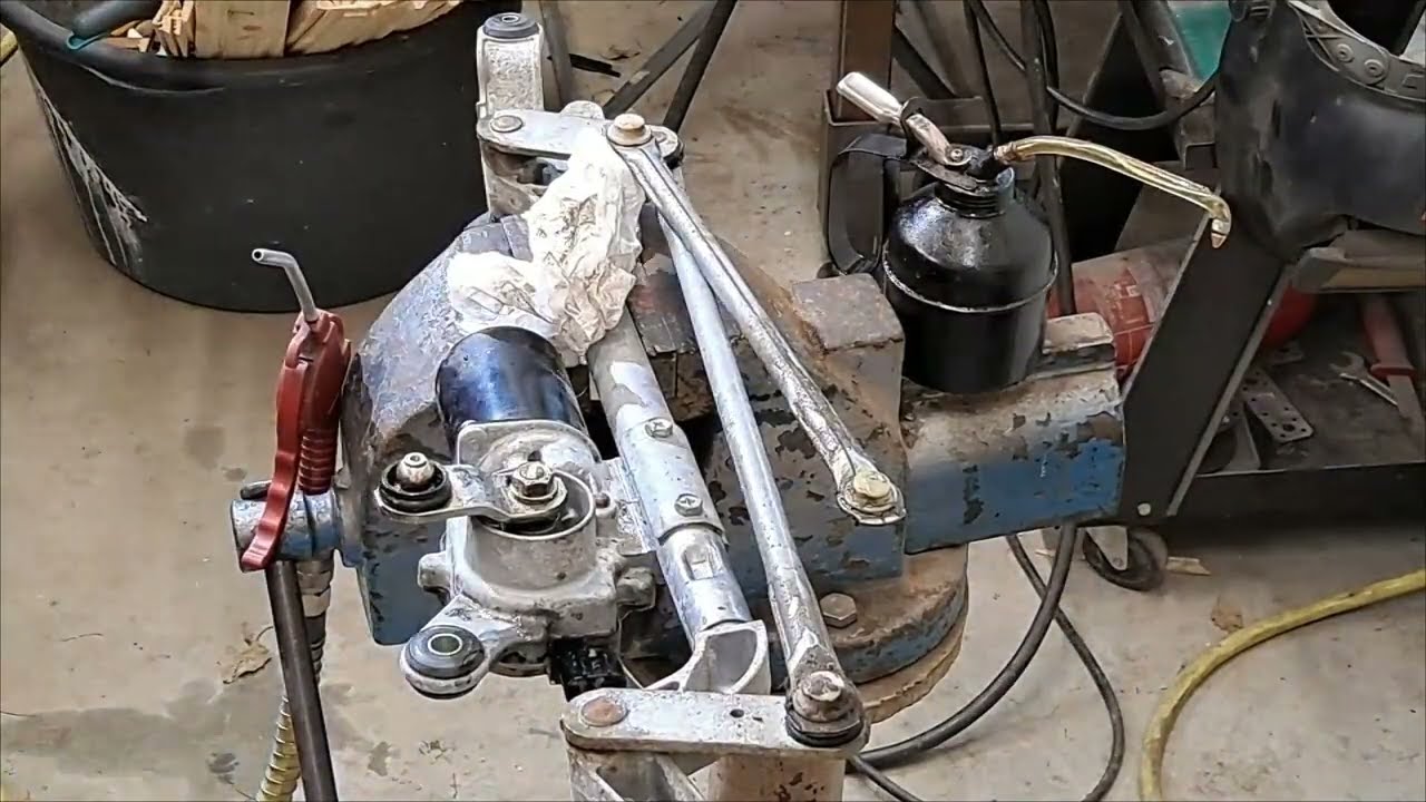 Fixing wiper mechanism on Nissan x trail 2009
