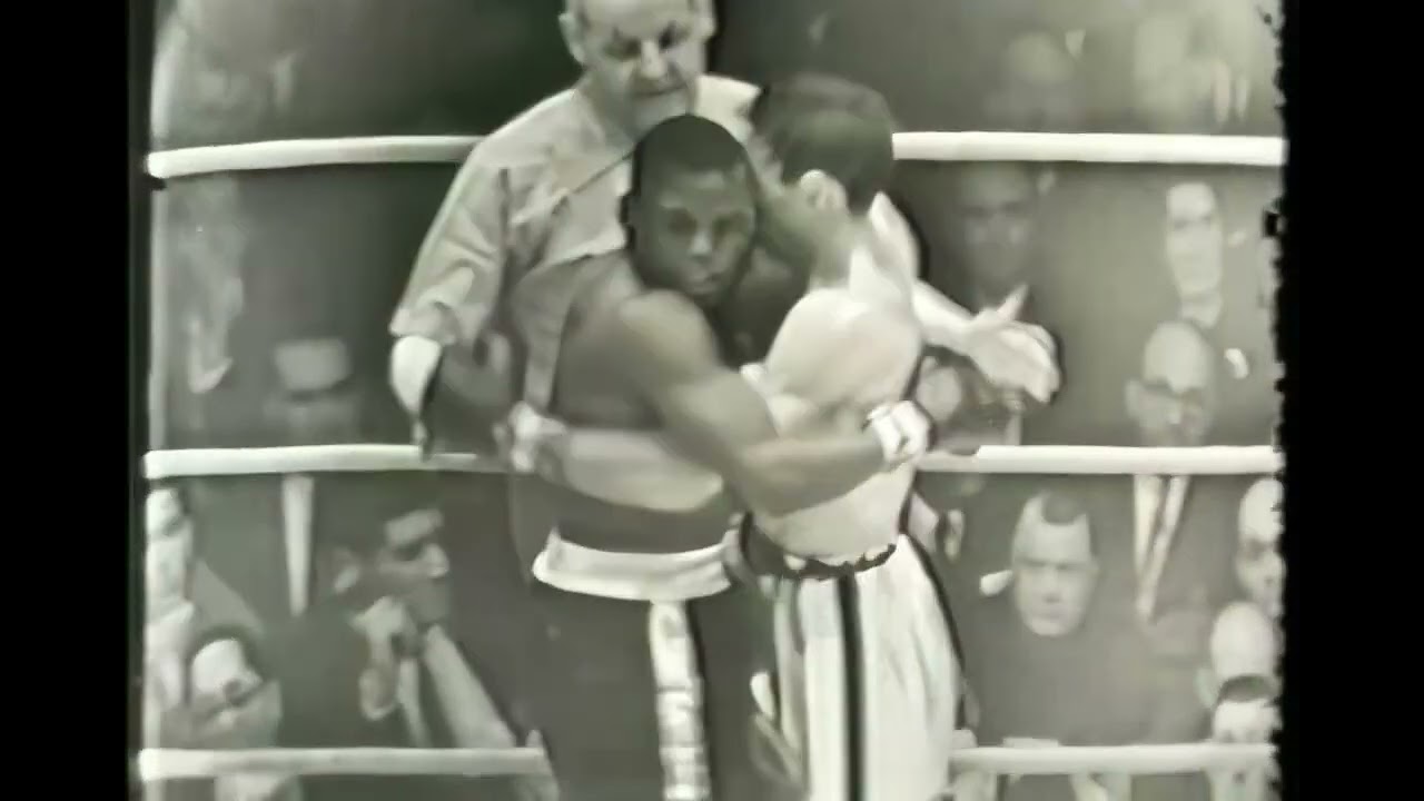 Carmen Basilio vs Johnny Saxton 1 - 1956 HD 60 fps