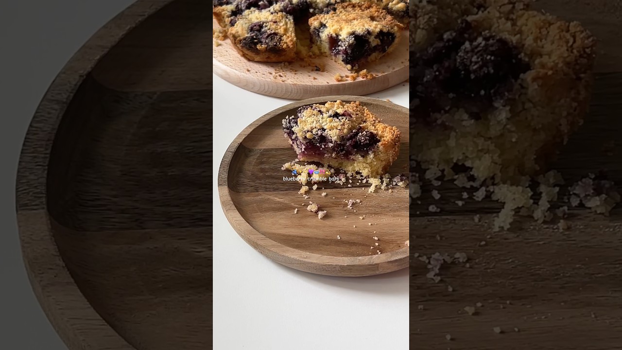 Blueberry crumble bars 🫐💕 #baking #blueberry