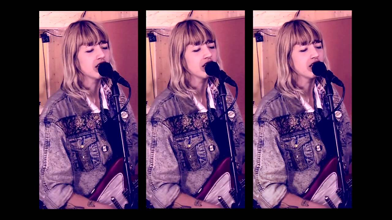 Vivian Girls - 'Take It As It Comes'