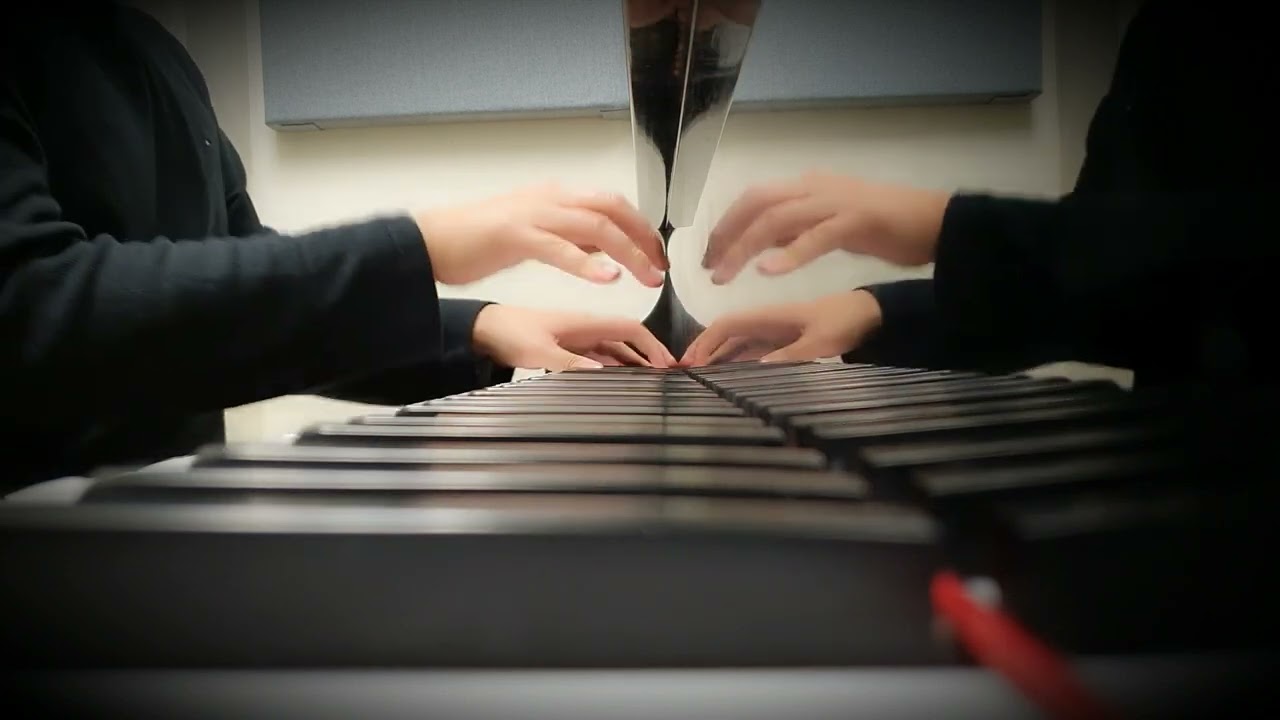 Looking Back (Piano Cover) - DROELOE