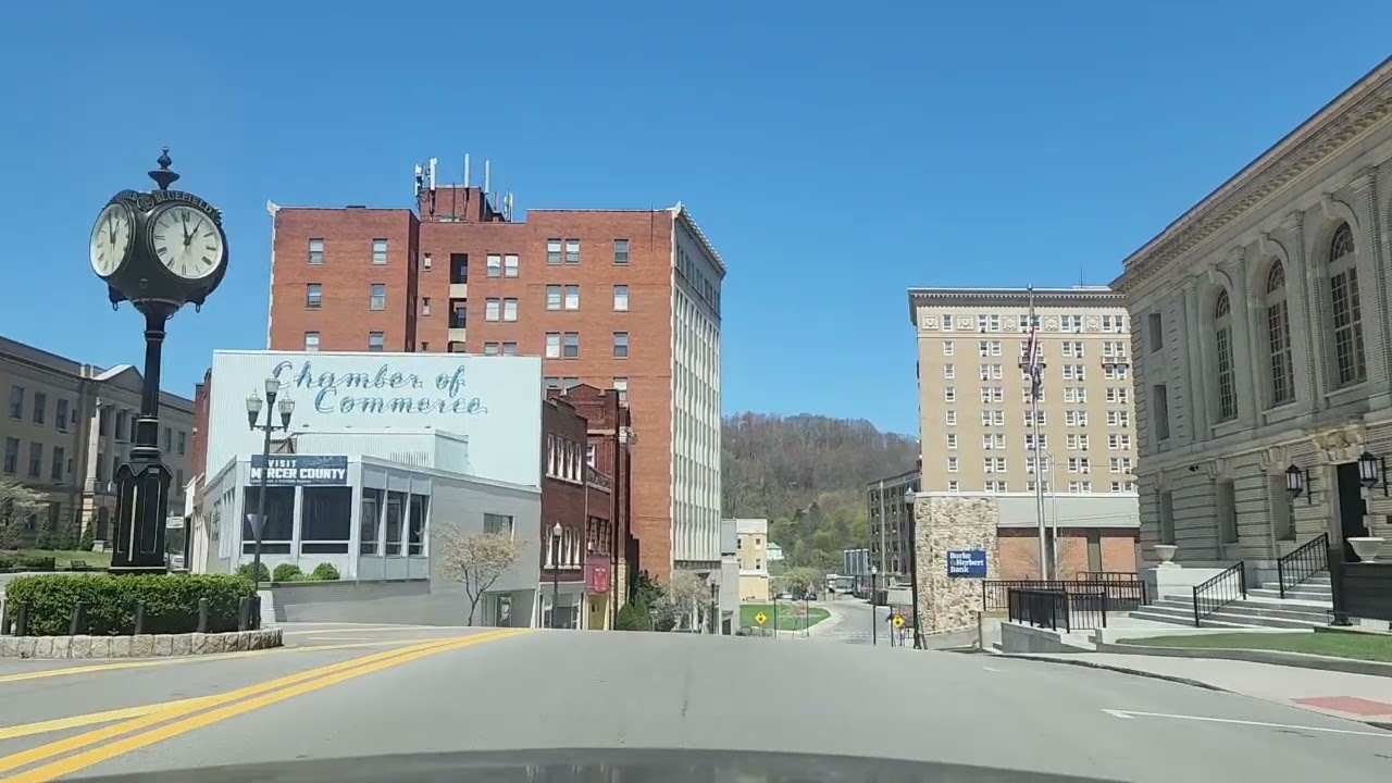 Driving Downtown Bluefield WV, AEP building. Tourangie.com #tourangie #travelagent #bluefield