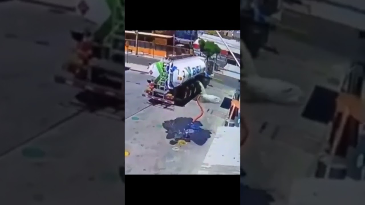 Petrol pump fire accident shocking CCTV footages 😱😱#viralshorts2022