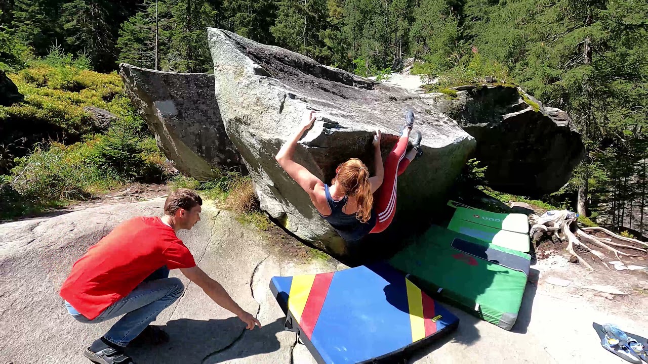 Magic Wood | 5c - 6c+ | 16 Boulder