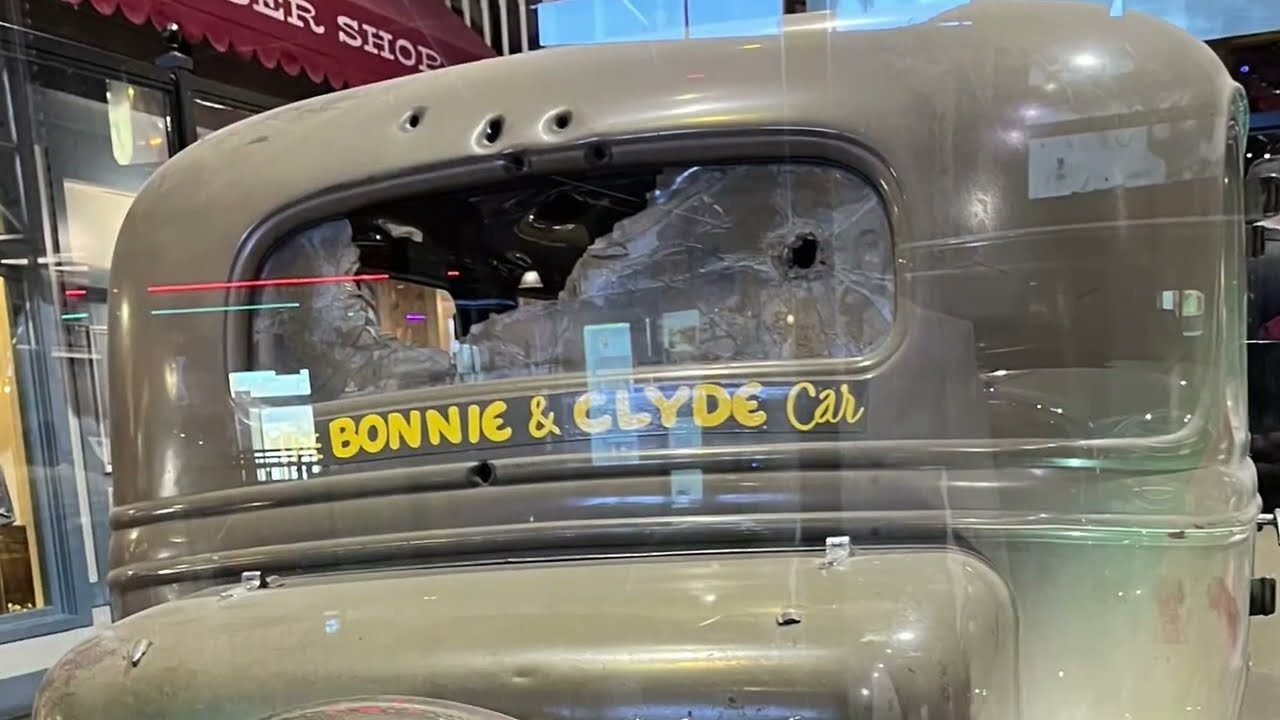 Exhibits: Bonnie and Clyde and Dutch Schultz Cars and other memorabilia #lasvegas #exhibit #museum