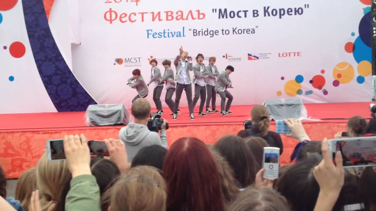 140615 BTS / 방탄소년단 / Bangtan Boys in Moscow [상남자 / Boy In Luv]