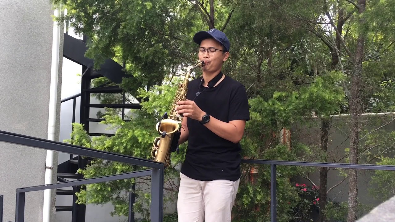 SHAUN - Way Back Home (cover by widi arif)