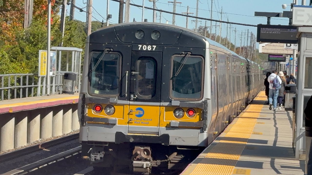LIRR Railfanning at Central Islip