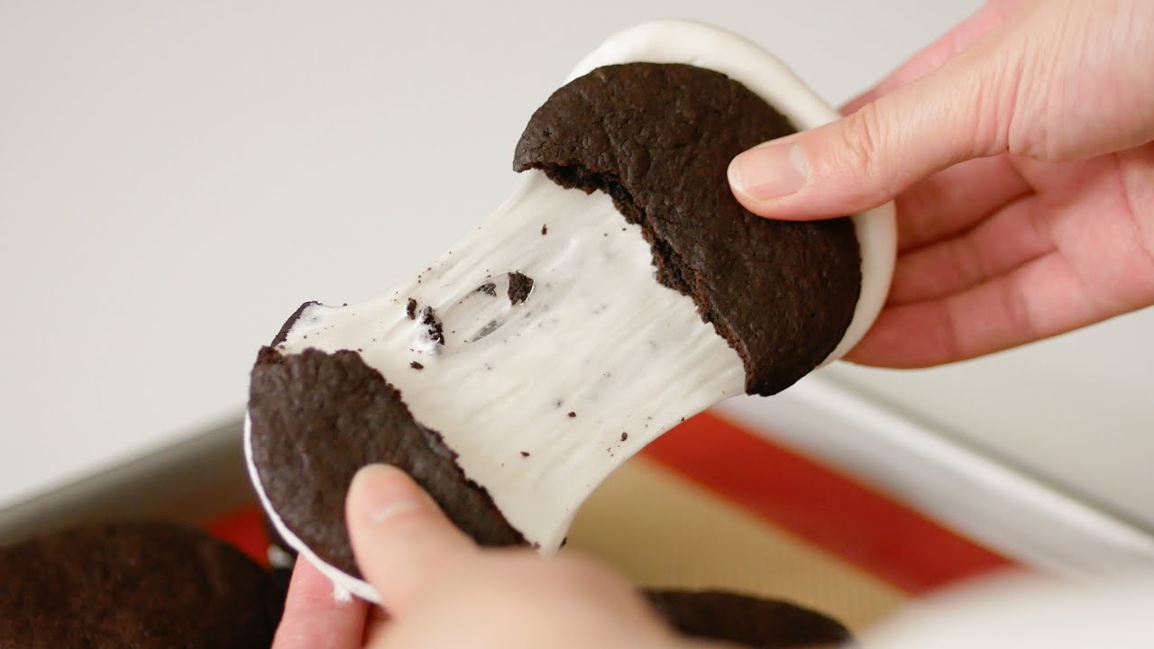 Chocolate Marshmallow Cookie Sandwich