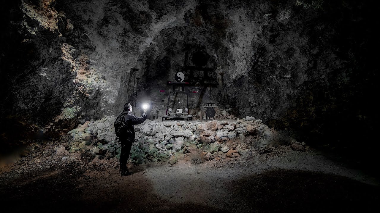 🇯🇵Encuentro un extraño altar de peregrinaje en el interior de una mina abandonada…