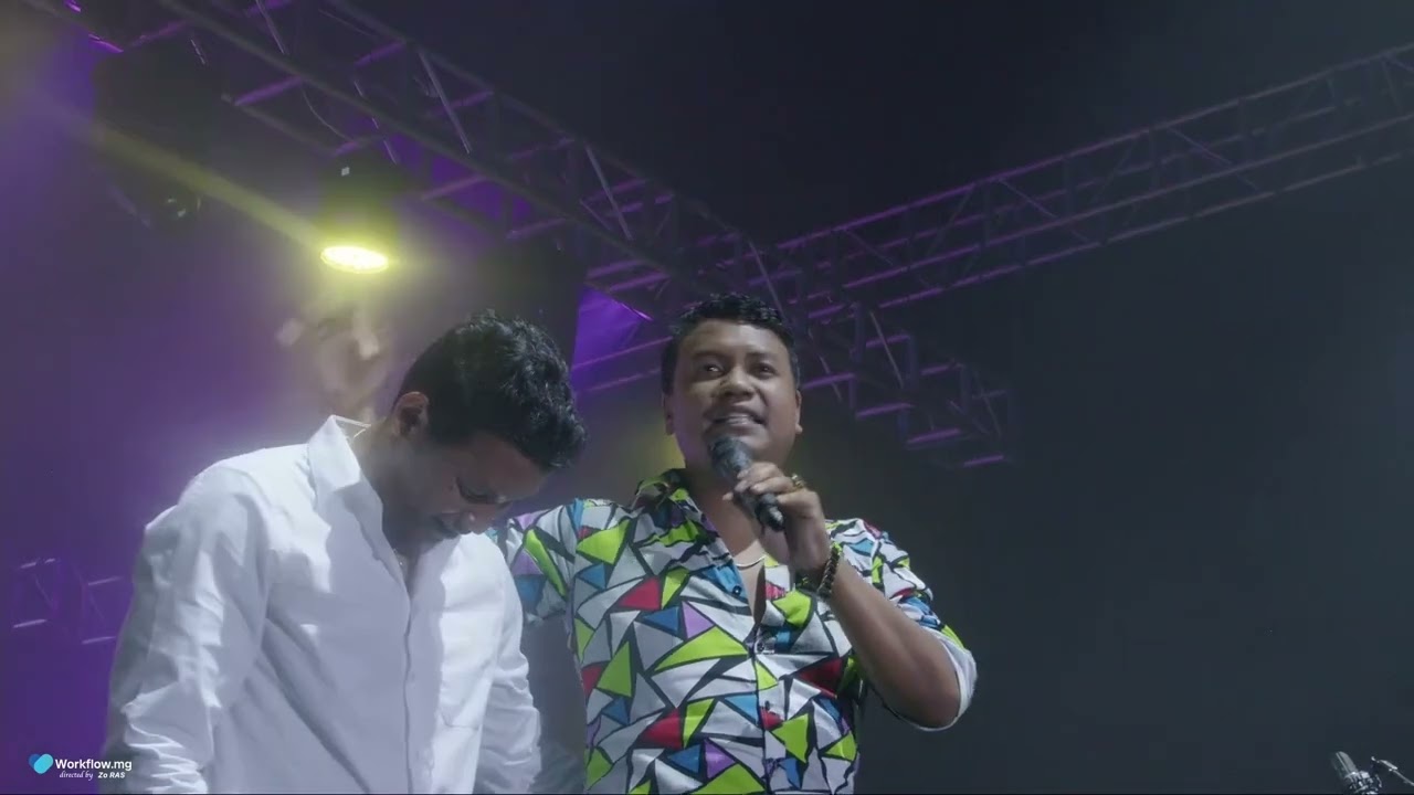 ARIANE  et JOSEPH DAF LIVE PALAIS DE SPORT