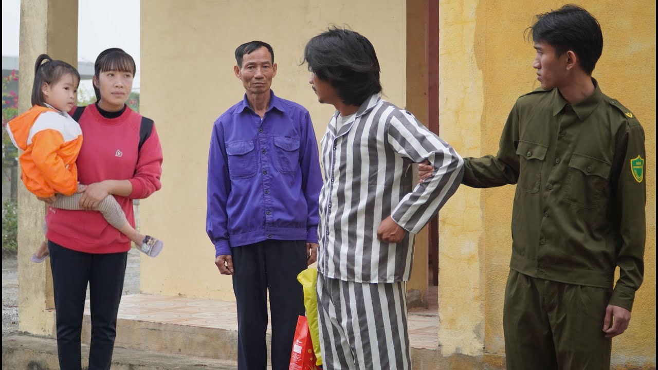 Mr. Dai visited Thuc in prison. - Huyen resolutely refused her father-in-law's offer.