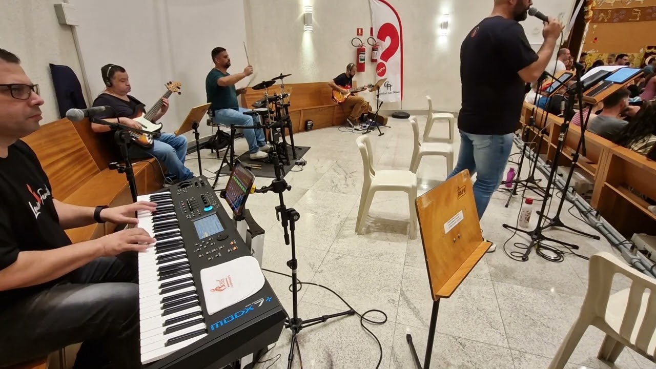 Tu nos atraistes Comunidade Shalom