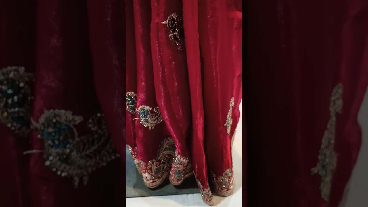 Buy Maroon Saree Online Elegant Traditional Styles and look your best #goldzari #silksarees #wedding