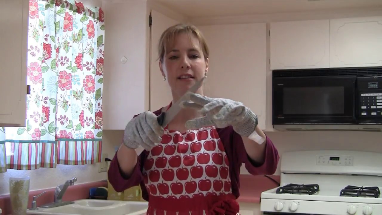 Cheap But Worth It: Cut Resistant Kitchen Gloves