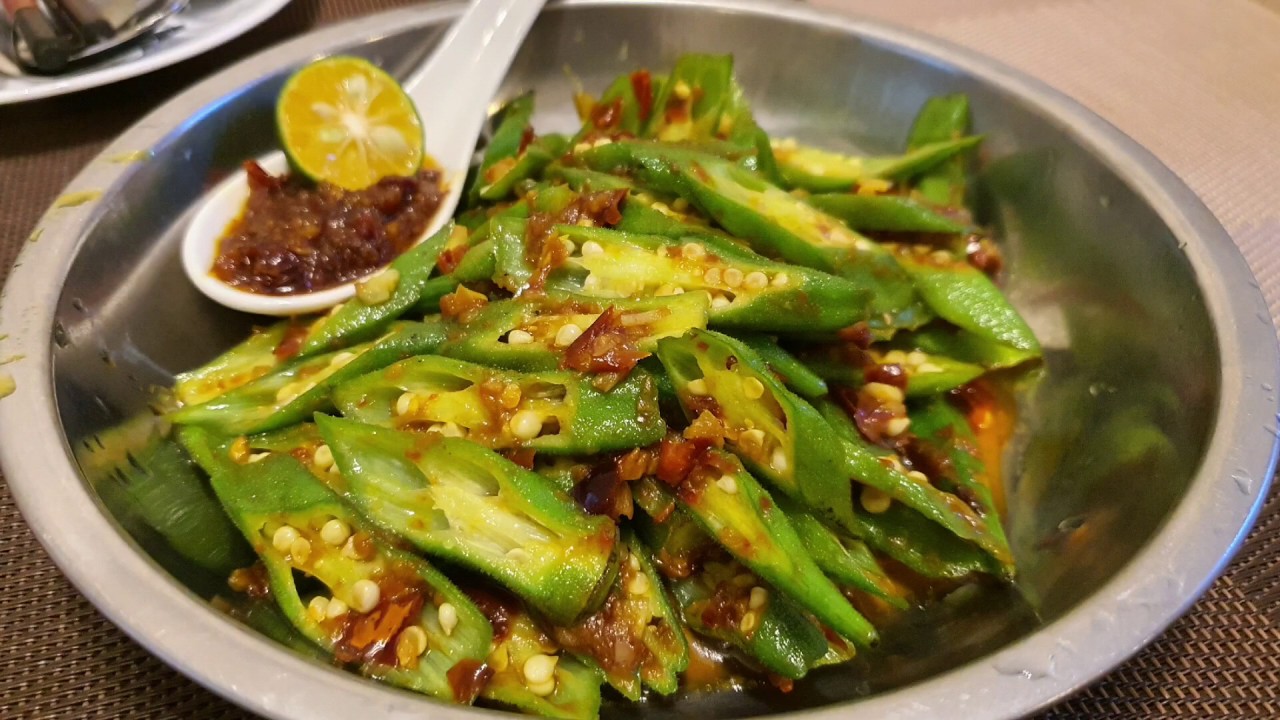 Stir-fry okra with sambal