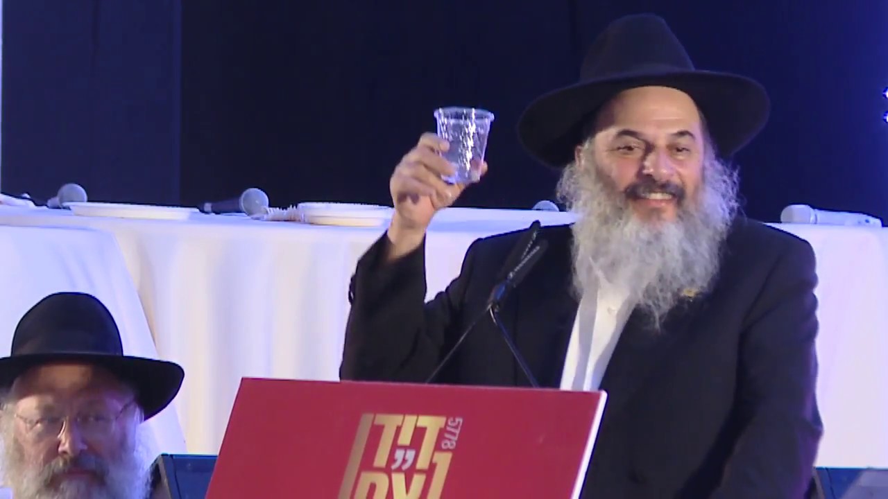 הרב עופר מיודובניק, מתוך התוועדות ה טבת בכפר חבד